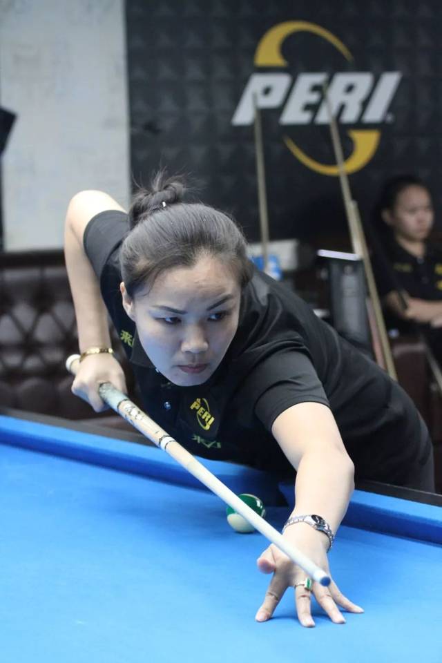 纳步行者的 纳步行者的