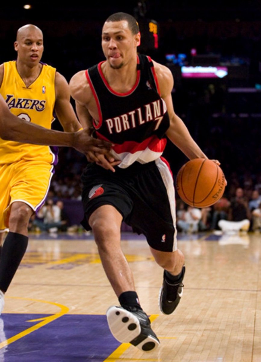 曼暂时登上 曼暂时登上